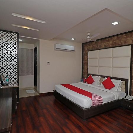 Oyo 29382 Golden Laurel Inn Deoria Exterior photo