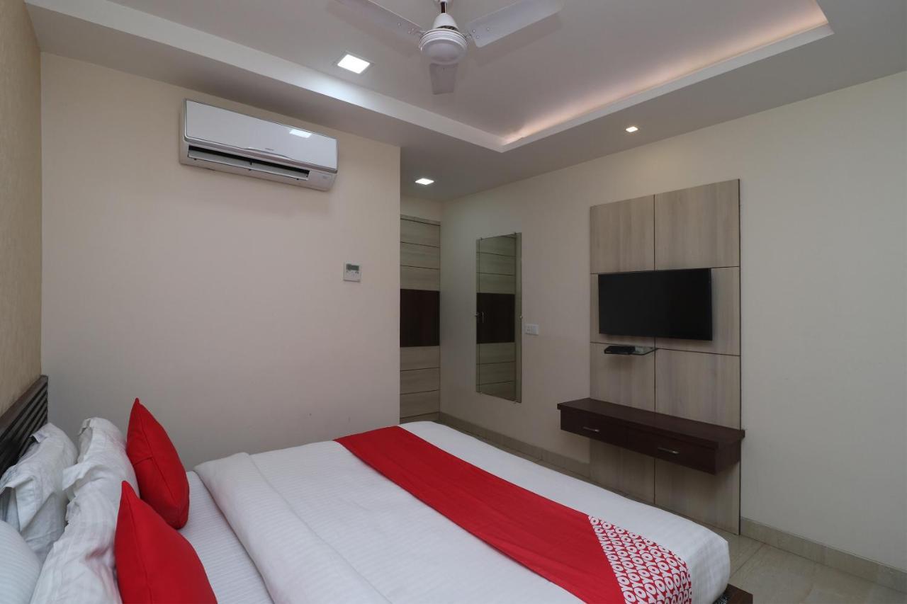 Oyo 29382 Golden Laurel Inn Deoria Exterior photo