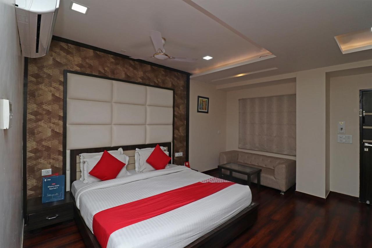 Oyo 29382 Golden Laurel Inn Deoria Exterior photo